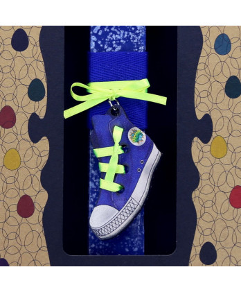 Λαμπάδα μπλε με παπούτσι...