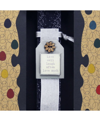 Λαμπάδα γκρι με ετικέτα...