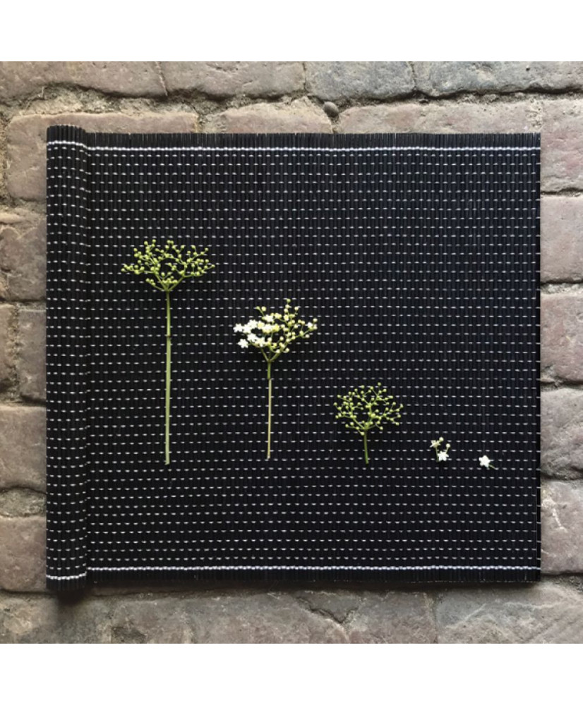 Σουπλά Μπαμπού Μαύρο Και Ραμμένο Με Λευκό Νήμα 45 εκ.