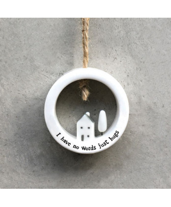 Κρεμαστό Σπίτι Σε Κύκλο Από...