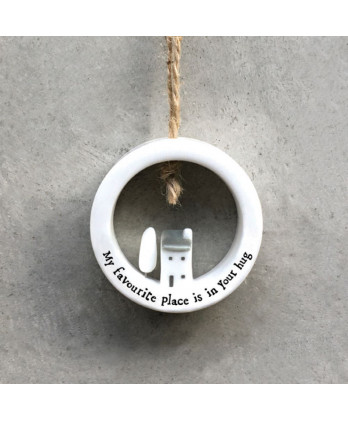 Κρεμαστό Σπίτι Σε Κύκλο Από...