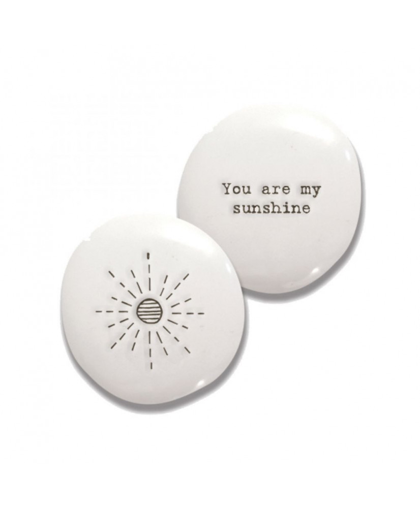 Βότσαλο Από Λευκή Πορσελάνη You Are My Sunshine