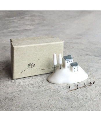 Δύο σπίτια & δέντρα - Λόφος 4,6x6,5 εκ.