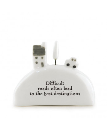 Σπίτι στο λόφο 6x2,4x7,2 εκ. πορσελάνη – Difficult…