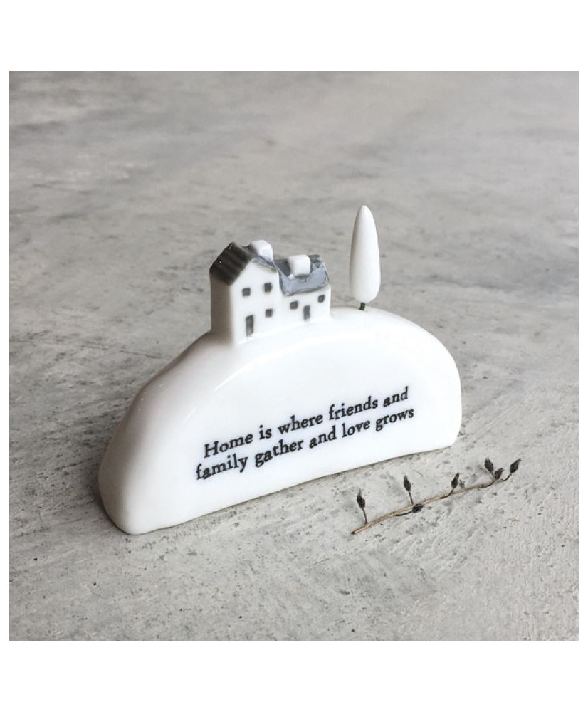 Σπίτι στο λόφο 6,1x2,3x8,9 εκ. πορσελάνη - Home is…