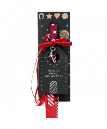 Γούρι Με Ξύλινο Σπίτι Απο Μαυροπίνακα