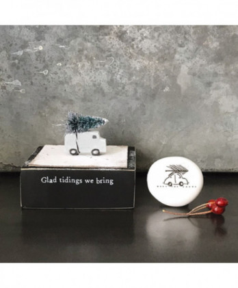 Ξύλινη Βάση Με Φορτηγό Και Έλατο – Glad tidings...8εκ